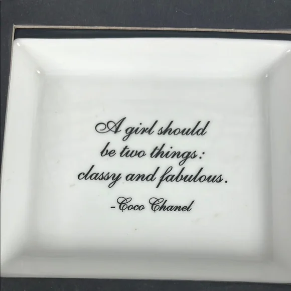 Gorgeous trinket dish with quote from CoCo Chanel Great gift idea ๐๐ - Picture 2 of 12